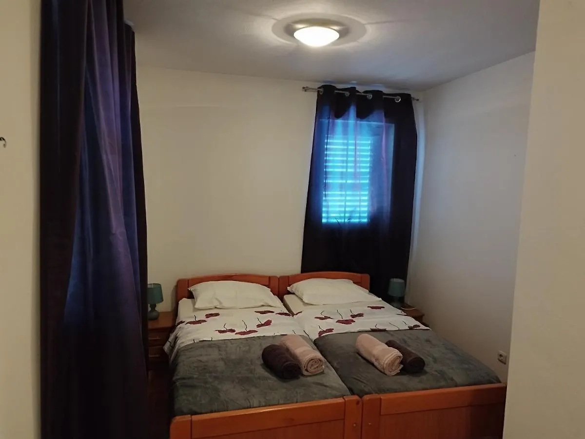 Apartment Apartman Tesa Pula