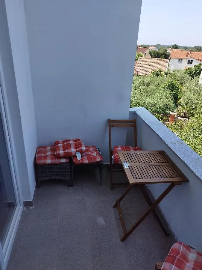 Apartman Tesa Pula Apartment