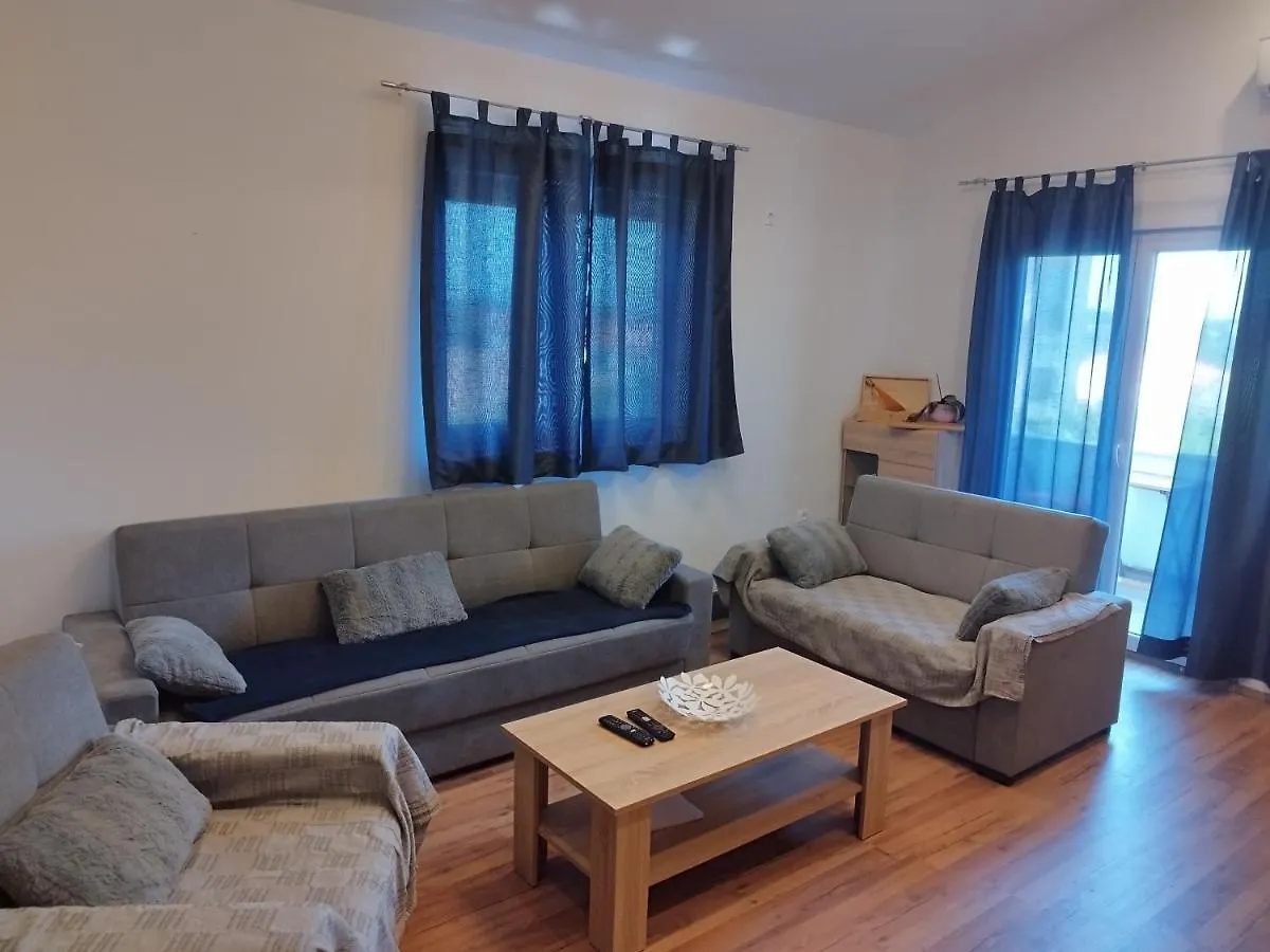 Apartment Apartman Tesa Pula