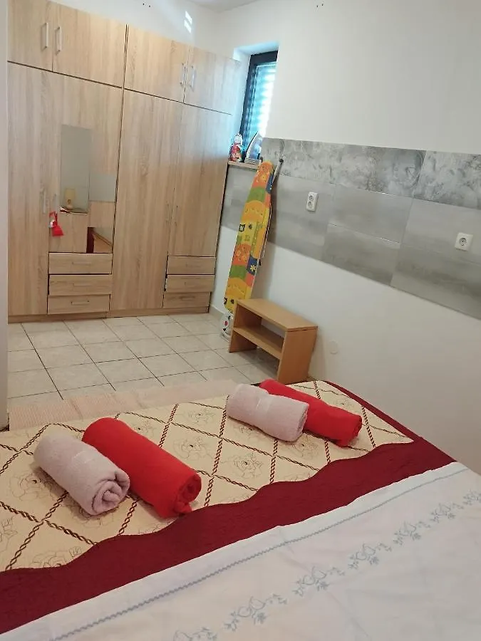 Apartment Apartman Tesa Pula