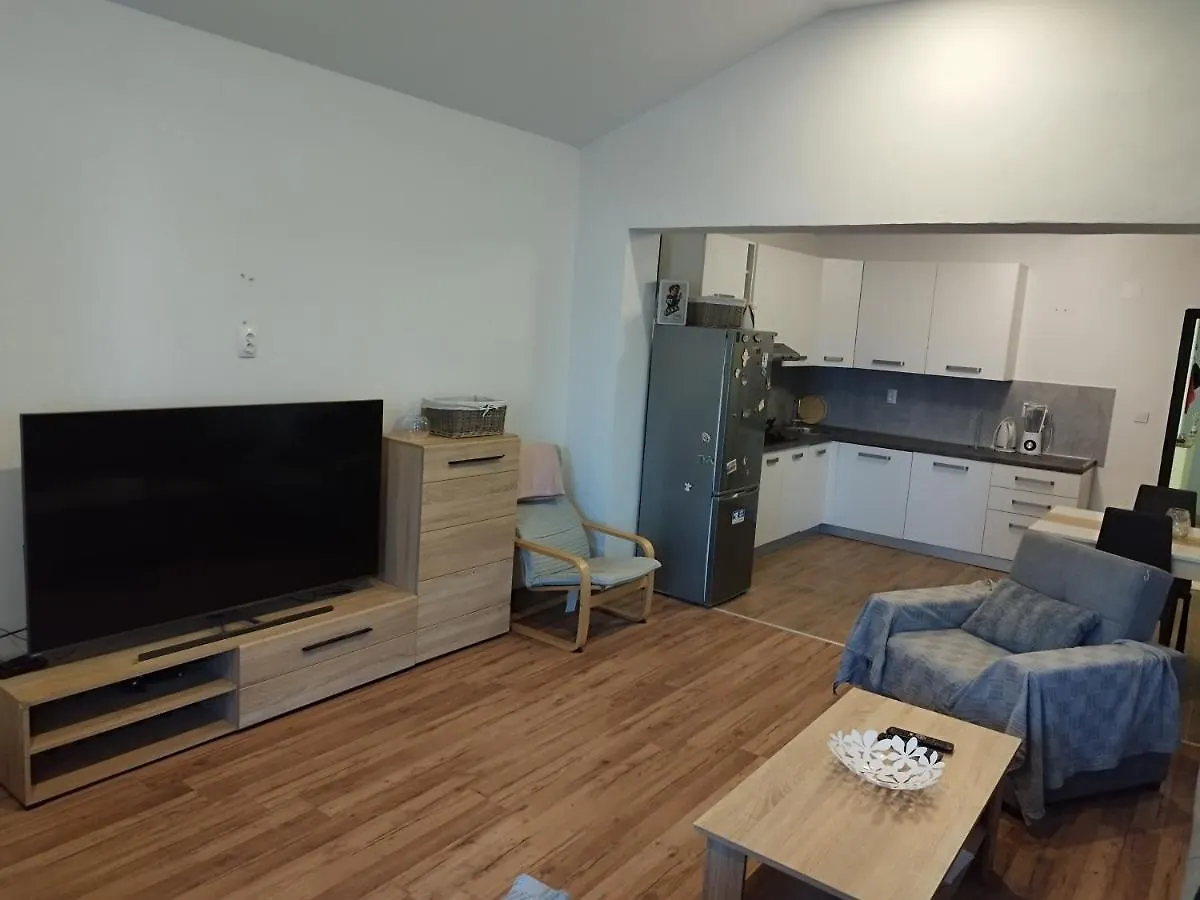 Apartman Tesa Pula 0*,  Croatia